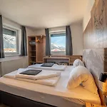 Binders Budget City-mountain 4* Инсбрук