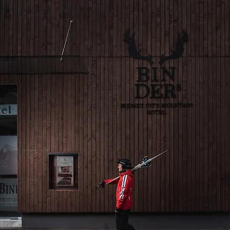 酒店 Binders Budget City-mountain 4*