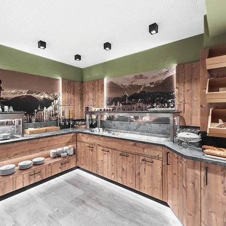 Binders Budget City-mountain 酒店