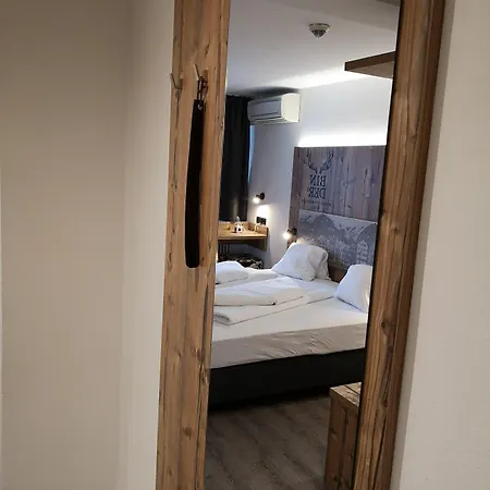 Binders Budget City-mountain