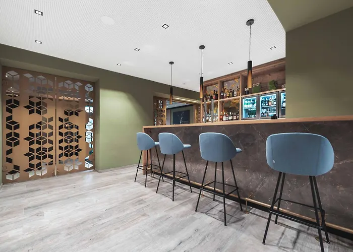 Binders Budget City-mountain فندق 4*