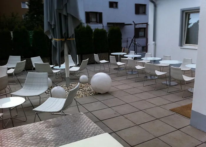 فندق Binders Budget City-mountain 4*