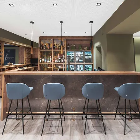 Hotell Binders Budget City-mountain 4*